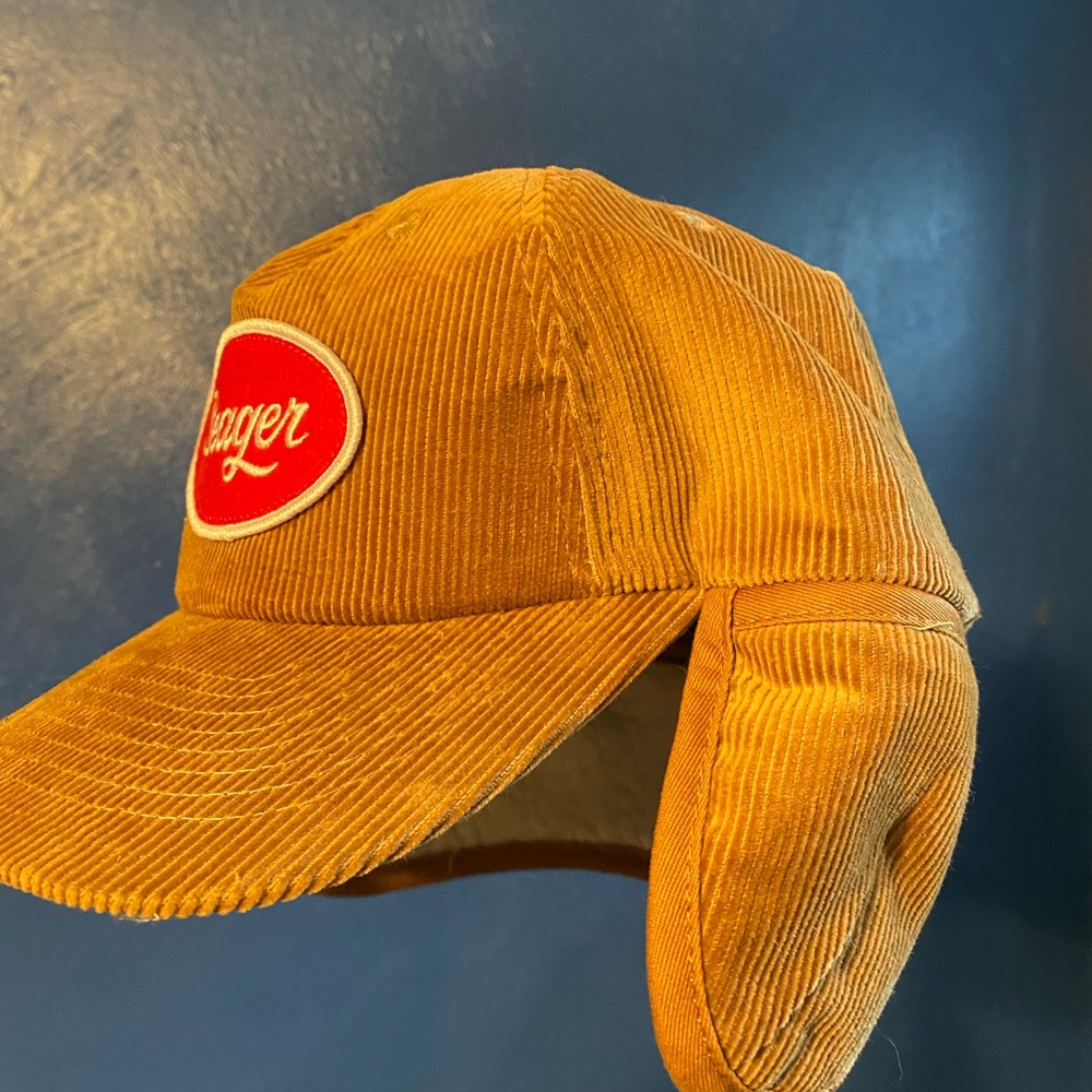 SEAGER FLEECE HAT WITH EAR COVERS *NEVER WORN*